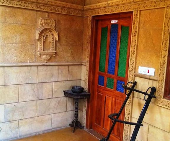 Hotel Jessulkot Rajasthan Jaisalmer room entrance